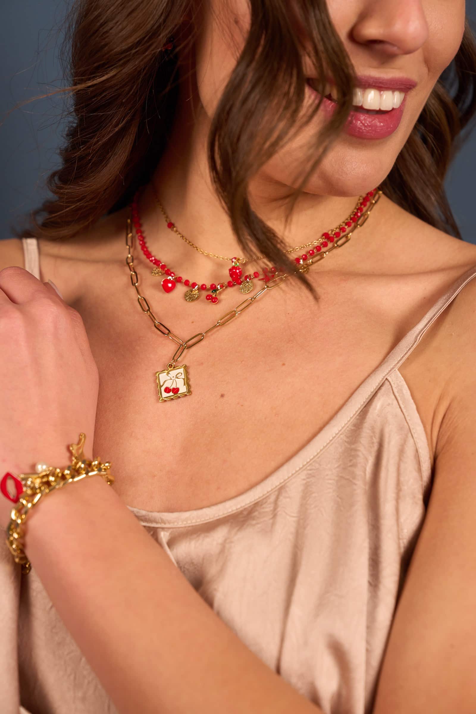 Collana catena oro con targhetta ciliegie