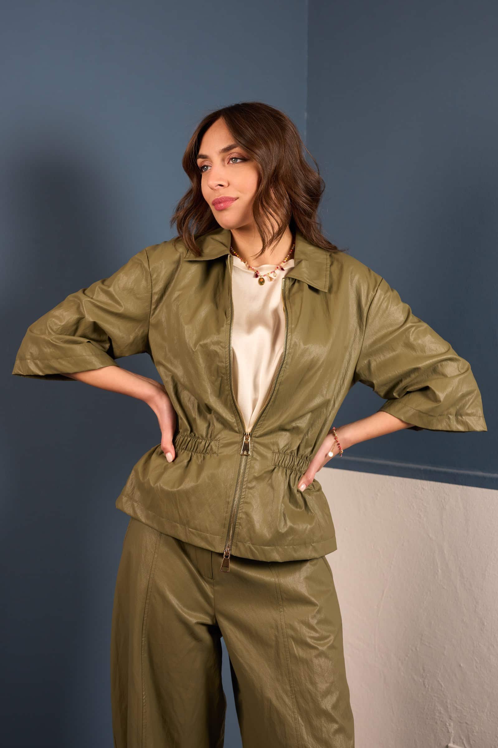 Giacca verde militare in Ecopelle con zip
