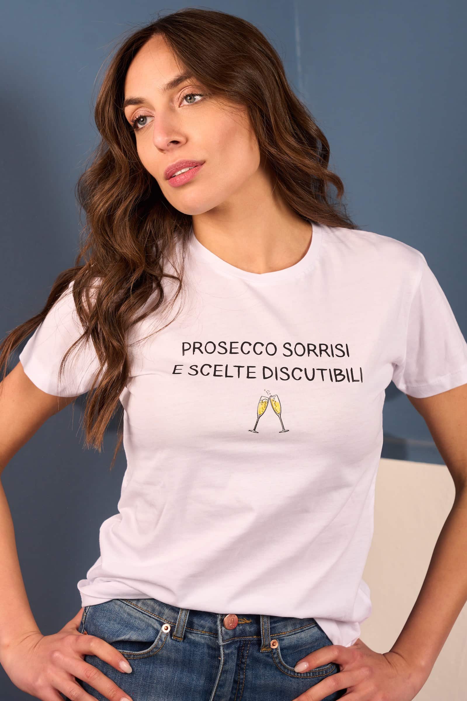 T-Shirt prosecco sorrisi scelte discutibili - Bianca